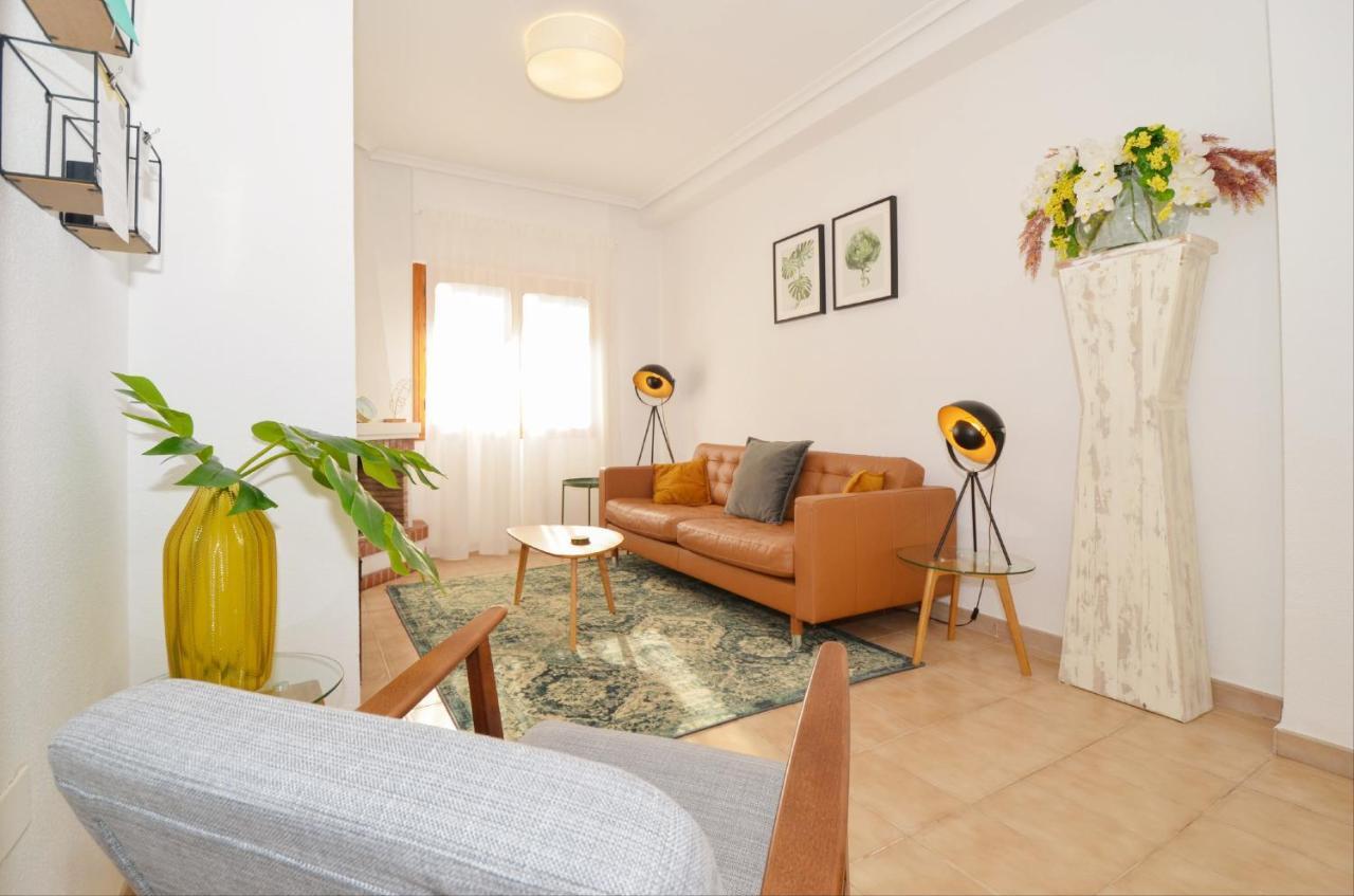 Punta Prima Pleasure With Private Parking In A Gated Community Close To The Beach Torrevieja Buitenkant foto